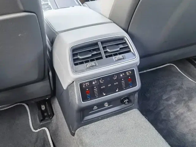 Audi A7L — Фото автомобиля 30