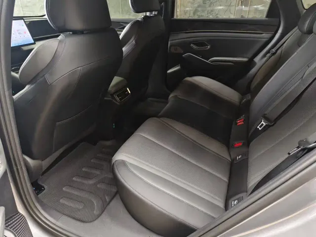 BYD Qin L — Фото автомобиля 7