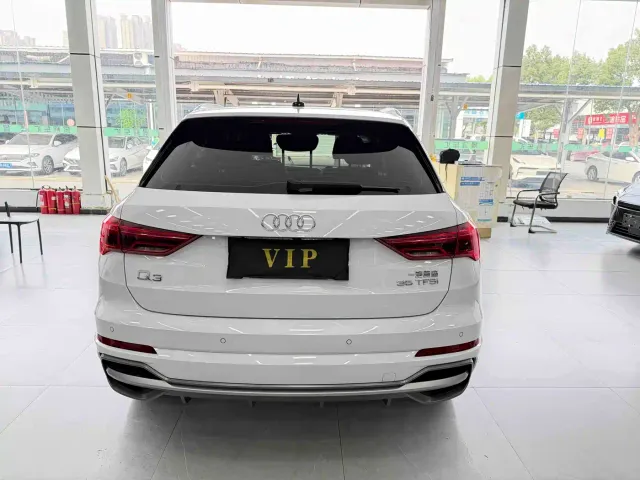 Audi Q3 — Фото автомобиля 10