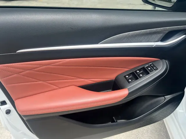 Changan Eado — Фото автомобиля 11
