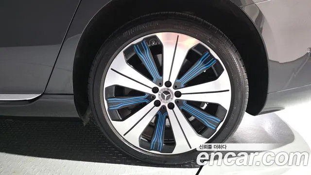 Mercedes-Benz EQS — Фото автомобиля 20