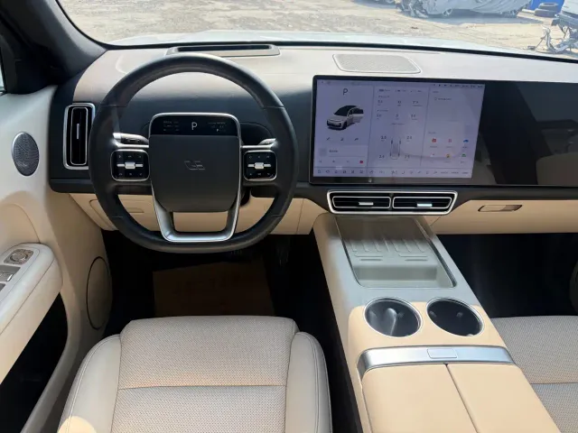 Li Auto L7 — Фото автомобиля 7
