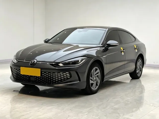 Фотография автомобиля — Volkswagen Lamando
