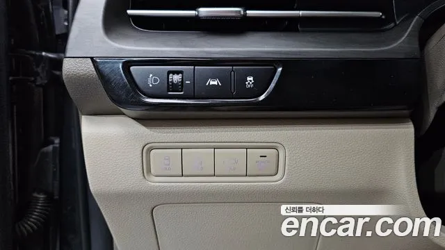 Kia Canival Carnival 4 поколение Бензин 9 мест Noblesse — Фото автомобиля 16
