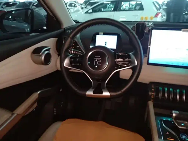 BYD Yuan PLUS — Фото автомобиля 10