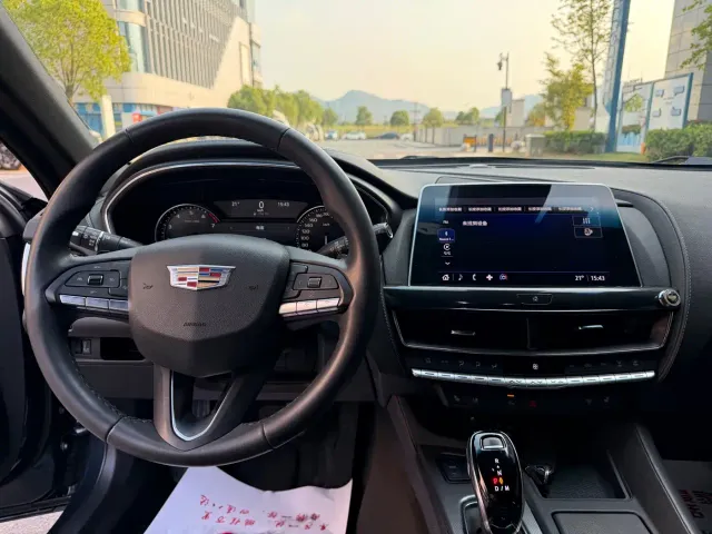 Cadillac CT5 — Фото автомобиля 11