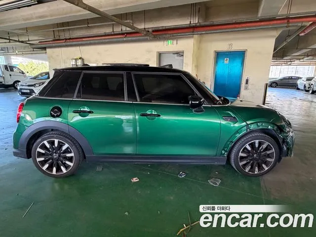 MINI Cooper — Фото автомобиля 5