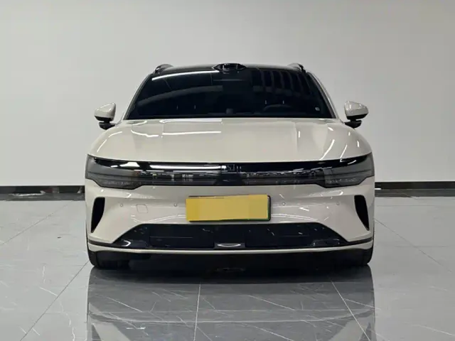 Zeekr 007 GT — Фото автомобиля 2