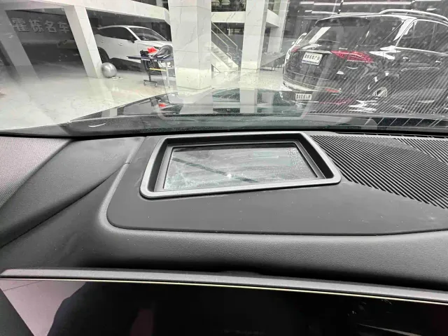BMW 5 Series — Фото автомобиля 13