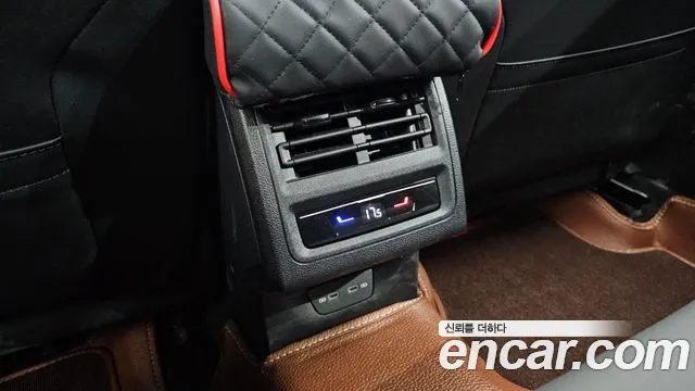 Volkswagen Golf Golf 8 поколение 2.0 TDI Prestige — Фото автомобиля 6