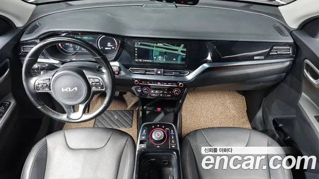 Kia Niro — Фото автомобиля 10