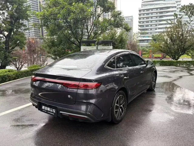 BYD Qin L — Фото автомобиля 13