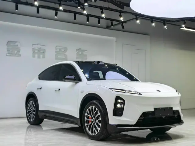 Nio EC6 — Фото автомобиля 3