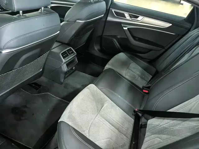 Audi A6L — Фото автомобиля 10