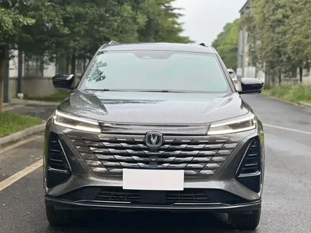 Changan CS75 Plus — Фото автомобиля 4