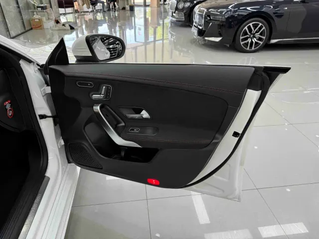 Mercedes-Benz CLA-Class — Фото автомобиля 17