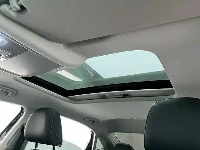 Volkswagen Passat — Фото автомобиля 19