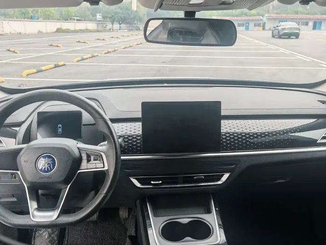 BYD Qin PLUS — Фото автомобиля 6