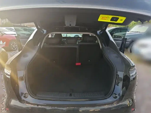 IM Motors LS6 — Фото автомобиля 15