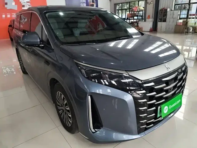 BYD Xia — Фото автомобиля 3