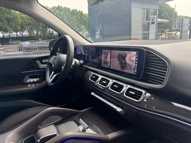 Mercedes-Benz GLE-Class — Фото автомобиля 12