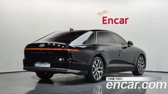 Hyundai Grandeur GN7 — Фото автомобиля 2