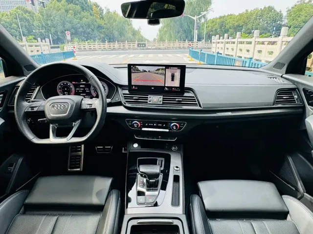 Audi Q5L — Фото автомобиля 8