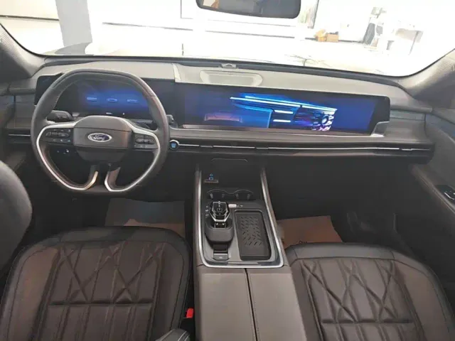 Ford Edge — Фото автомобиля 9