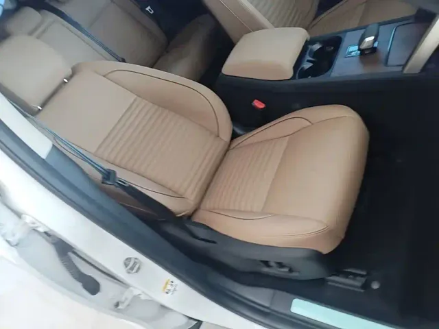 Land Rover Discovery Sport — Фото автомобиля 19