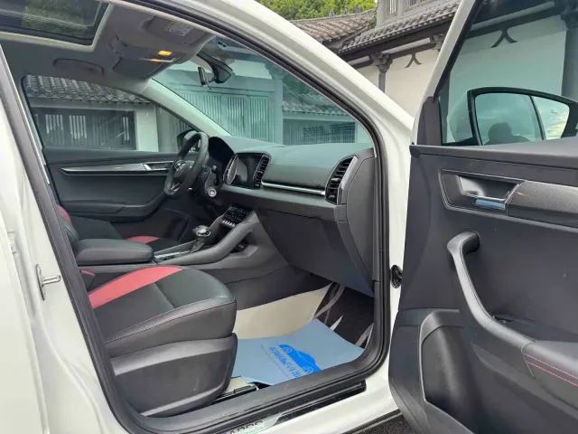 Skoda Karoq — Фото автомобиля 10