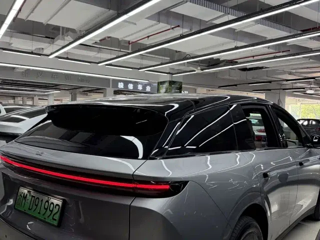Li Auto i6 — Фото автомобиля 3