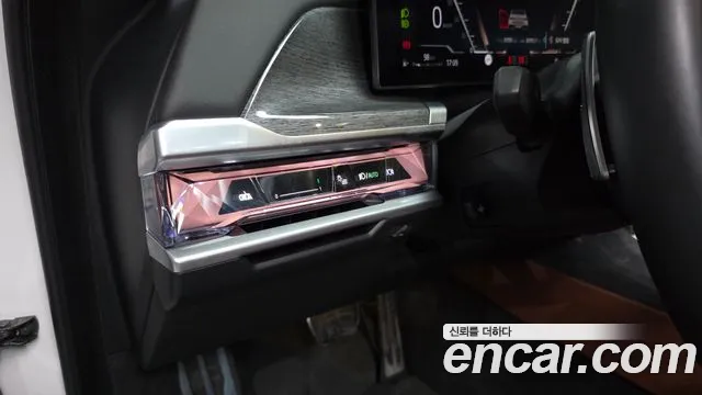 BMW 7 Series G70 — Фото автомобиля 29
