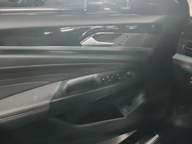 Volkswagen Passat — Фото автомобиля 7