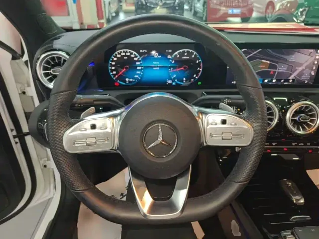 Mercedes-Benz A-Class — Фото автомобиля 10