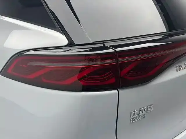 BYD Tang — Фото автомобиля 12