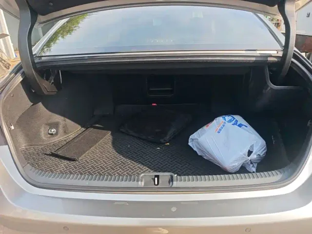 Lexus ES — Фото автомобиля 18
