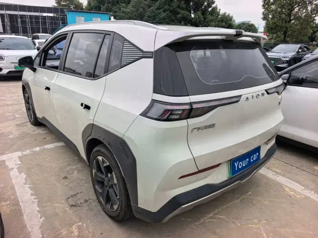 GAC Aion Y — Фото автомобиля 4