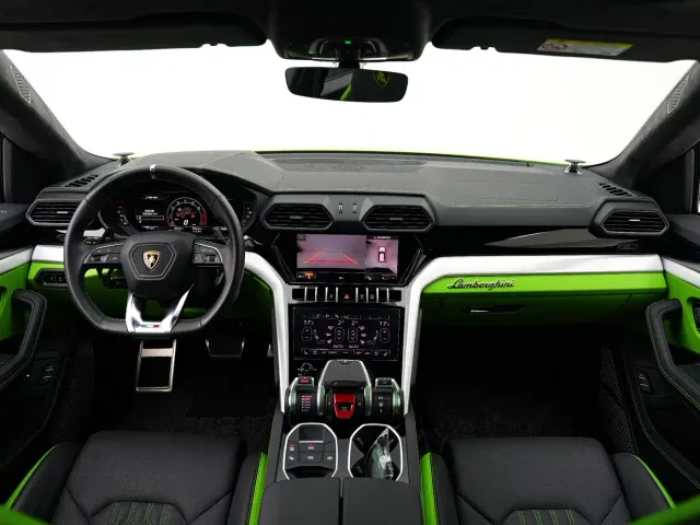 Lamborghini Urus — Фото автомобиля 12