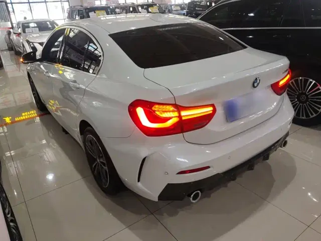 BMW 1 Series — Фото автомобиля 4