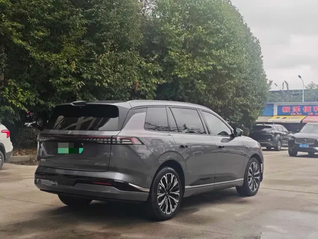 Dongfeng eπ 008 — Фото автомобиля 13