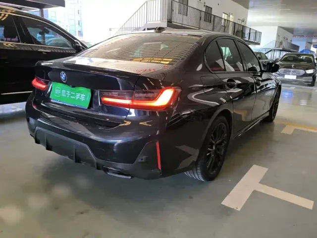 BMW 3 Series — Фото автомобиля 6