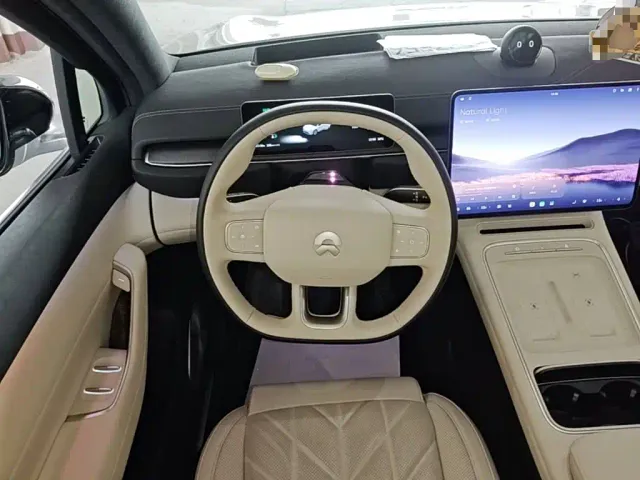 Nio EC6 — Фото автомобиля 6