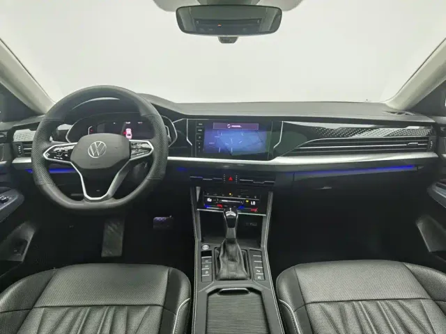Volkswagen Passat — Фото автомобиля 5