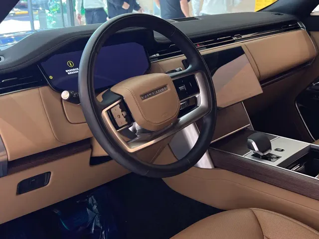 Land Rover Range Rover — Фото автомобиля 8