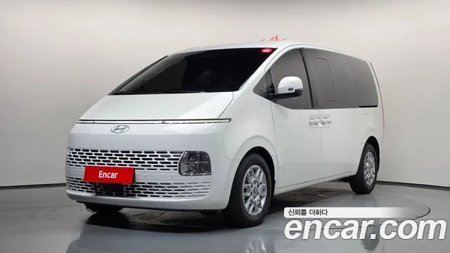 Фотография автомобиля — Hyundai Staria