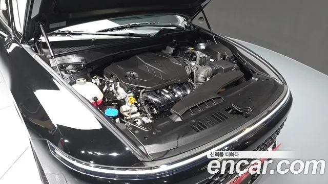 Hyundai Grandeur Grandeur (GN7) 2.5 Бензин 2WD — Фото автомобиля 6