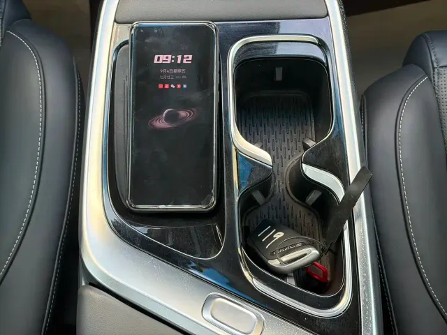 Maxus G90 — Фото автомобиля 16
