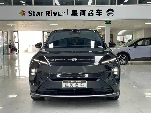 Nio ES8 — Фото автомобиля 2