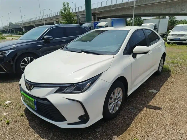 Фотография автомобиля — Toyota Corolla