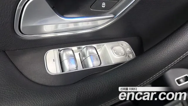 Mercedes-Benz GLS-Class — Фото автомобиля 25